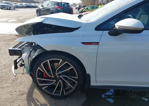 2024 Volkswagen Golf Gti 2.0T Autobahn z USA, uszkodzony, nr VIN WVWVA7CD3RW133176